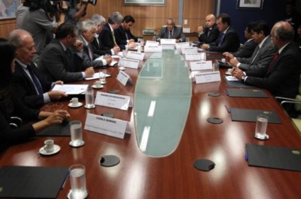 MTur e setor hoteleiro firmam acordo em reunião