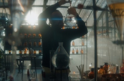 O Boticário coloca no ar a arte da perfumaria