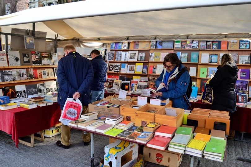 ViaShopping recebe Feira Leitura