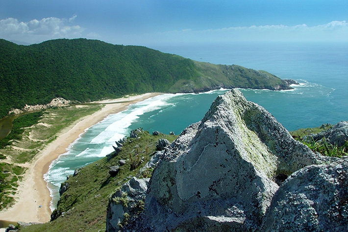 Marcas nacionais investem no verão catarinense