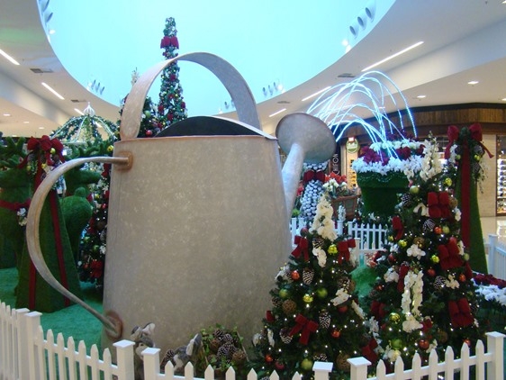 Mercedes-Benz é o prêmio da promo de Natal do Grand Plaza