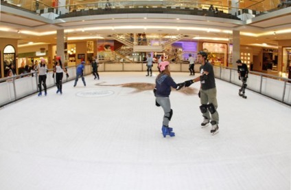 JWT ativa pista de patinação do Anália Franco