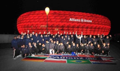Allianz realiza acampamento de futebol