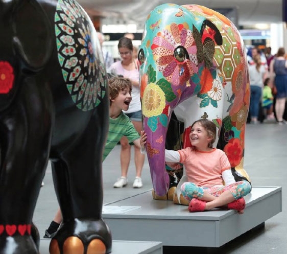 Elephant Parade inaugura ateliê no Shopping Itaguaçu Elephant Parade inaugura ateliê no Shopping Itaguaçu