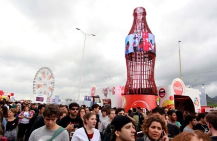Coca-Cola reforça vínculo com música e sustentabilidade
