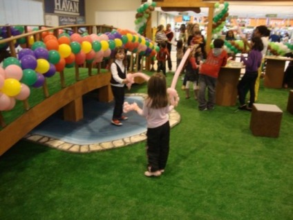 Plantando solidariedade no Farol Shopping