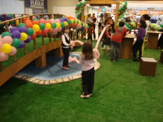 Plantando solidariedade no Farol Shopping