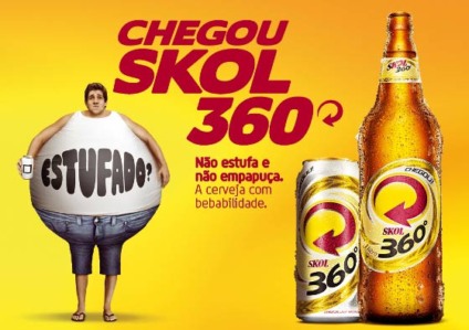 “Homens baiacus” ativam promoção da Skol “Homens baiacus” ativam promoção da Skol