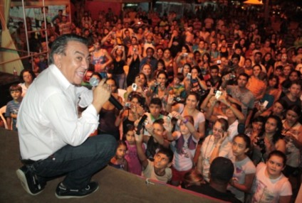 Mauricio de Sousa participou da Feira do Livro de Sorriso
