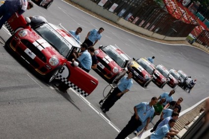 Mini Challenge Cup promete muitas emoções em Interlagos