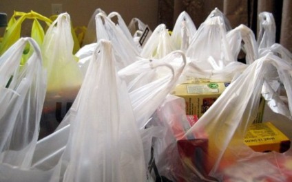 Apas assina protocolo para banir sacolas plásticas
