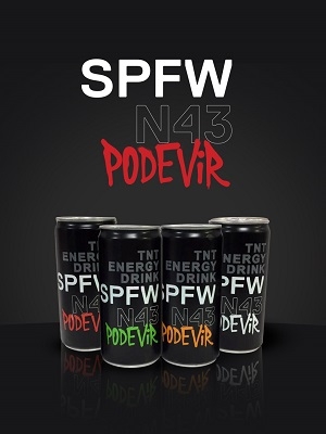 TNT em embalagem especial para o SPFW