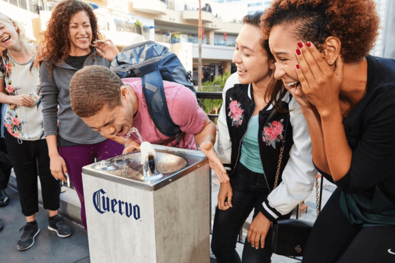 José Cuervo traz bebedouro de tequila ao Brasil