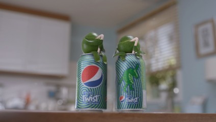 Nova campanha da marca, Bruno Mazzeo deixa limão de Pepsi Twist sem voz