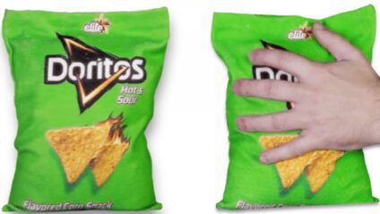 Doritos cria embalagem para limpar os dedos
