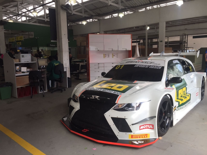 Sprint Race Brasil tem carro exposto em São Paulo