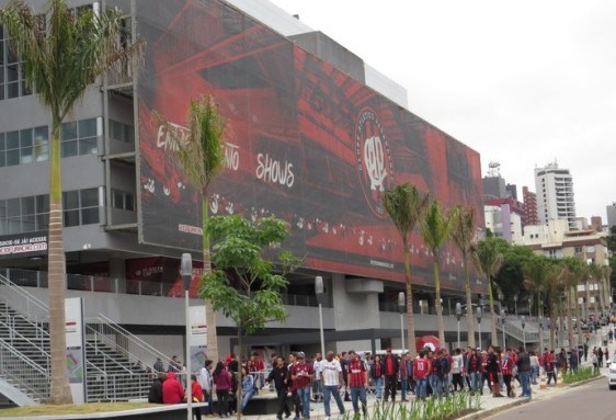 Atlético-PR inaugura loja oficial Atlético-PR inaugura loja oficial