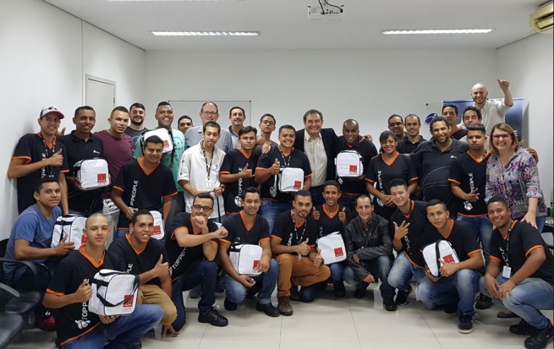 Santa Massa e TOP People promovem ação de incentivo