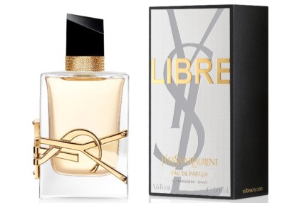 Yves Saint Laurent lança fragrâncias em festa on-line para convidados