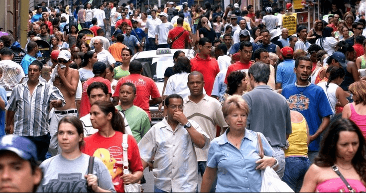 Antes de consumidores, pessoas! Antes de consumidores, pessoas!