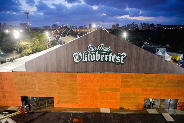 Mercedes-Benz lança hashtag #FestaDeResponsa para Oktoberfest SP