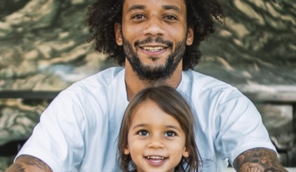Marcelo 12 marca mais um gol com coleção infantil Marcelo 12 marca mais um gol com coleção infantil