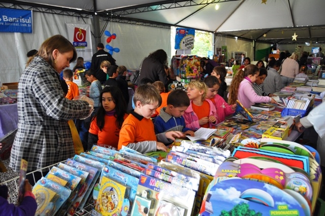 Vem aí a 15ª feira do livro de Candelária