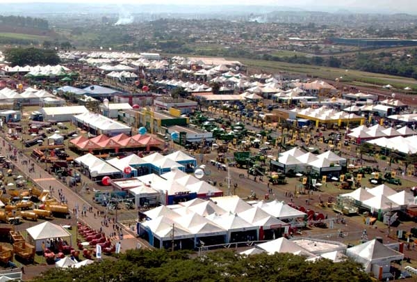 Falcão estará no estande do Sicoob na Agrishow