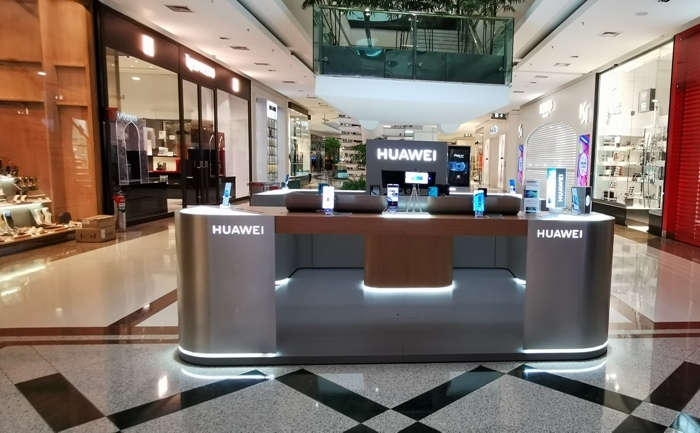 Huawei inaugura quiosques para venda direta em SP