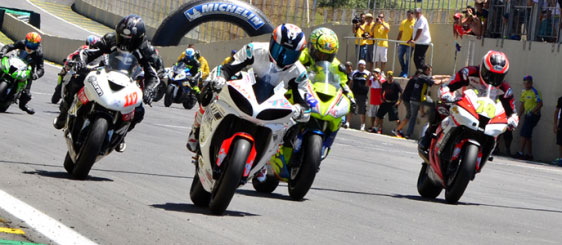Com dois brasileiros e dois argentinos, Mg Bikes Yamaha Racing disputa 500 Milhas de Motovelocidade 2015 - See more at: http://www.vipcomm.com.br/cliente/500milhas/fotos#sthash.oZv0MOEa.dpuf