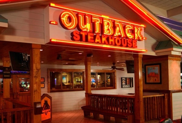 Outback presenteará mães com uma carteira exclusiva neste domingo