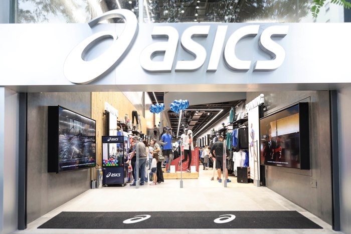 Asics reinaugura sua flagship store na rua Oscar Freire