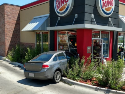 Burger King anuncia entregas em casa com acidentes reais