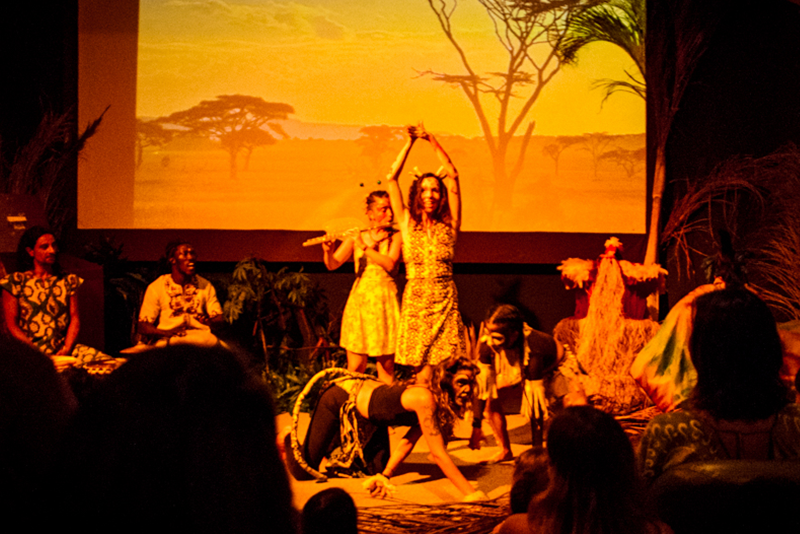 Espetáculo sobre bullying é destaque no Domingo é Dia de Teatro