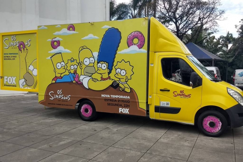 Fox passeia com a casa dos Simpsons em São Paulo