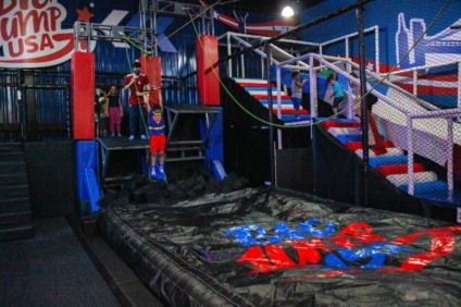 Big Jump USA comemora o Halloween e faz promo