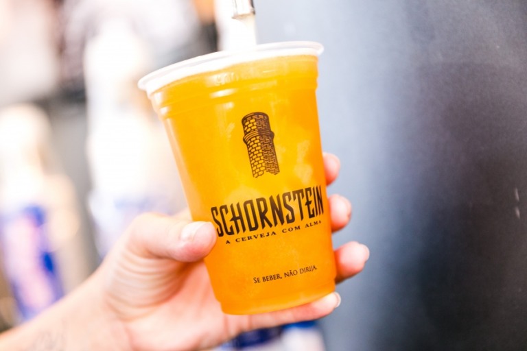 Chopes da Schornstein serão servidos na São Paulo Oktoberfest
