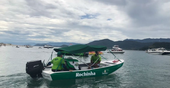 Sorvetes Rochinha lança ponto de venda no mar