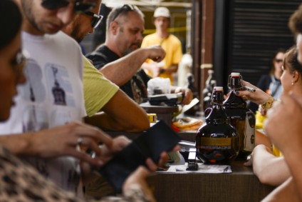 Eventos da cervejaria Bodebrown arrecadam fundos para o Novembro Azul do Hospital Evangélico