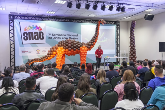 Expo Parques e Festas realiza curso de balões