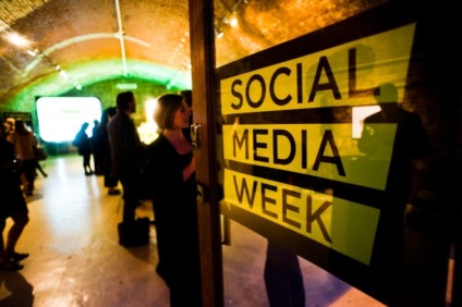 AXA é patrocinadora master do Social Media Week