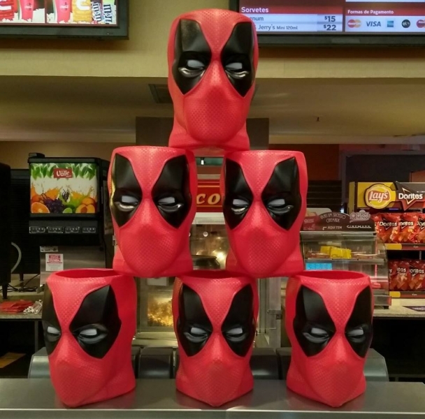 Cinemark lança balde de pipoca do Deadpool 2