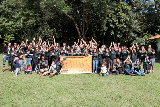 Cerca de 100 colaboradores da Timberland participaram da ação sustentável no Zoológico de São Paulo.