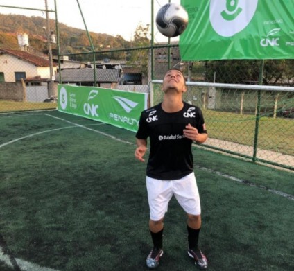 Penalty patrocina Seleção Brasileira na Homeless World Cup