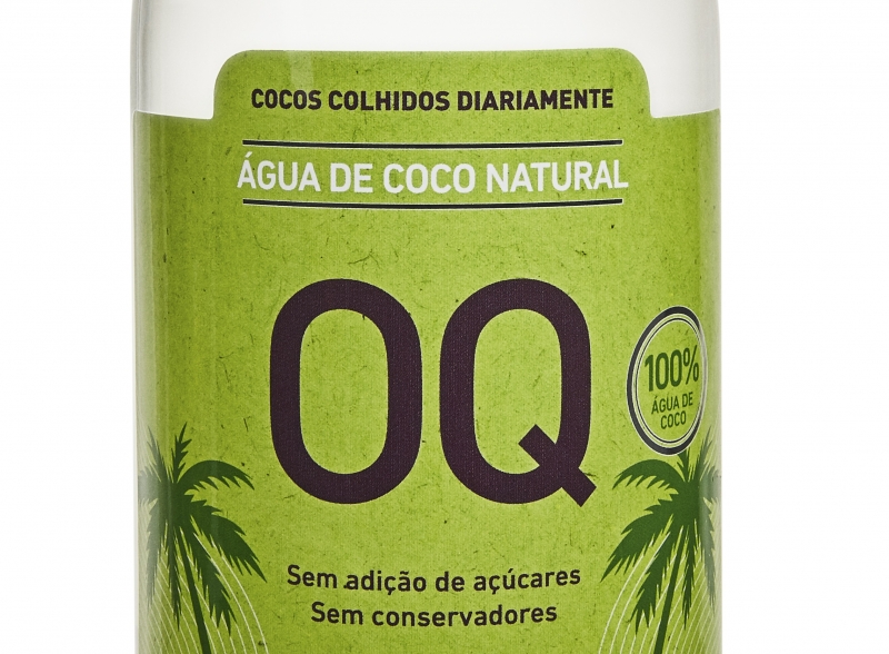 A OQ Bebidas lança água de coco natural em vidro