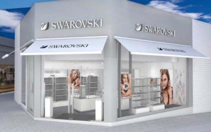 Swarovski celebra abertura de sua loja de rua Swarovski celebra abertura de sua loja de rua