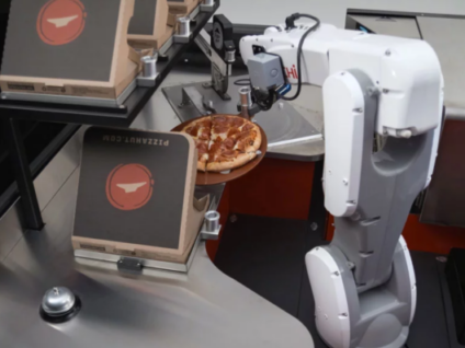 Pizza Hut e Toyota lançam carro que fabrica e entrega pizzas