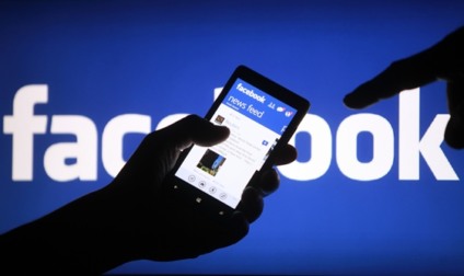 A smartphone user shows the Facebook application on his phone in the central Bosnian town of Zenica, in this photo illustration, May 2, 2013. Facebook Inc said July 24, 2013 that revenue in the second quarter was $1.813 billion, compared to $1.184 billion in the year ago period. REUTERS/Dado Ruvic /Files (BOSNIA AND HERZEGOVINA – […]