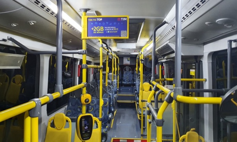 TIM inova em campanha de OOH em ônibus de SP