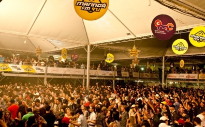 Vem aí mais uma Barraca Universitária Maringá FM 2018 Vem aí mais uma Barraca Universitária Maringá FM 2018